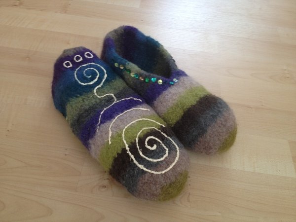 Hausschuhe strickfilzen in der Waschmaschine