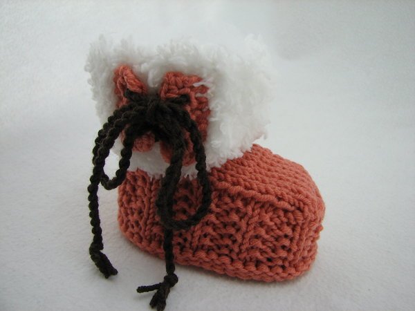 Strickanleitung Kinderset "Cataleya" - Mütze, Stiefelchen, Handschuhe