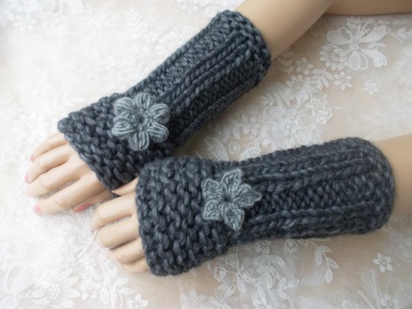 Cute cuffs, knit pattern, quick and easy, unisex, gift