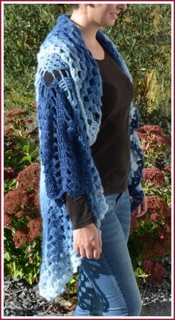 Kreisjacke MANDALA - aus BOBBEL-MOHAIR von Woolly Hugs gehäkelt