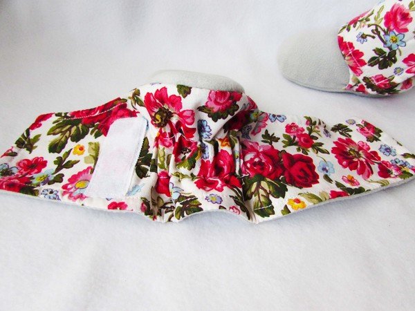 Fleece warm baby booties,crib shoes for baby girl and boy. Size: 0-24 months.