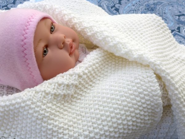 Zeitlose Babydecke aus Merinowolle - Strickanleitung