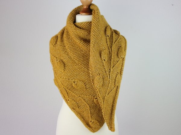 Strickanleitung asymetrisches Tuch "Golden Leaves"