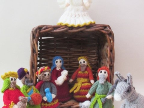 Terry’s Chocolate Orange Nativity Cosies Set Knitting Pattern