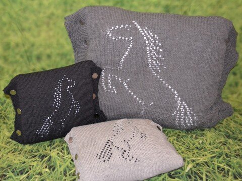 Knitting pattern cushion "Horse