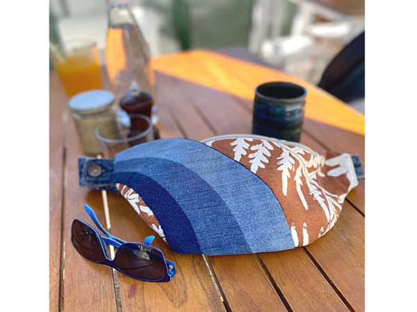 Bauchtasche mit Regenbogen-Außentasche