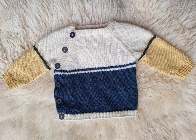 Strickanleitung für ein Schlüttli Gr. 50/56