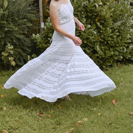 Gehäkeltes Hochzeitskleid "Evie"