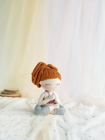 Amigurumi Yogi Girl, Meditating Girl - PDF pattern